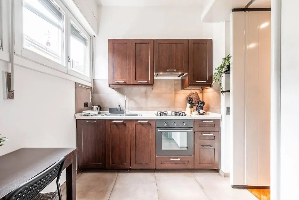 Carrobbio'S Nest - Elegant With Wifi And Netflix Apartment Milan